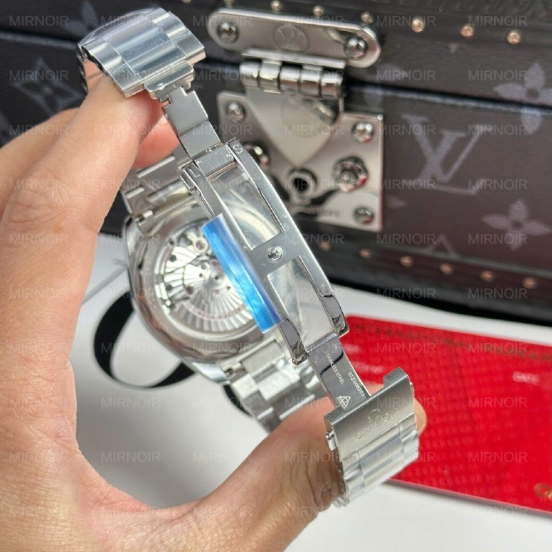 Dong-Ho-Omega-Seamaster-Aqua-Terra-150M-Replica-11-Mat-Den-Tron-Nha-May-VS-41mm-12-1024x1024.jpg