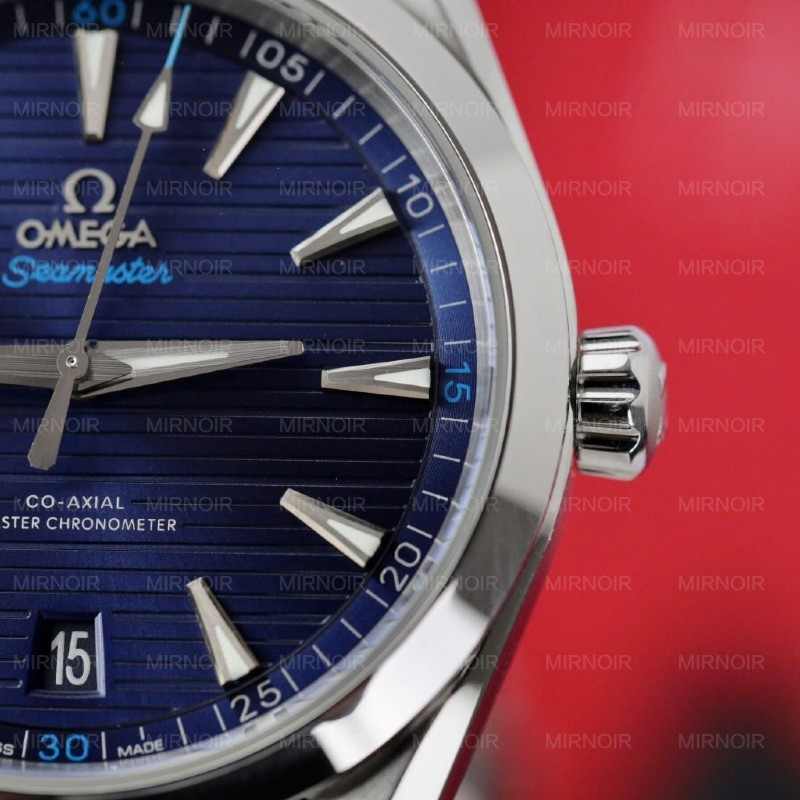Dong-Ho-Omega-Seamaster-Aqua-Terra-GMT-Che-Tac-Mau-Xanh-Duong-Xuong-VS-41mm-5-1024x1024.jpg