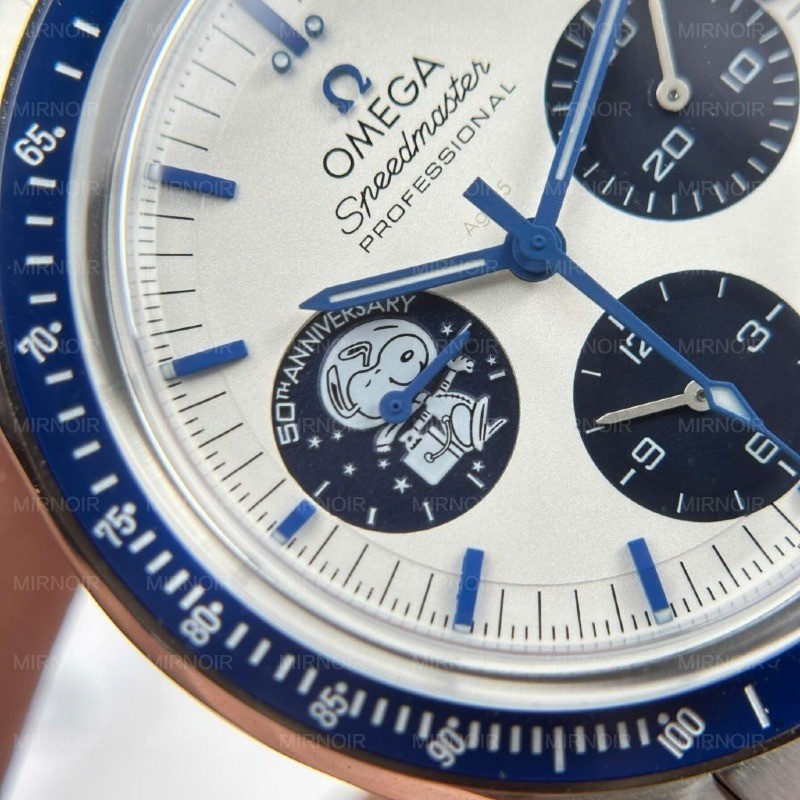 Dong-Ho-Omega-Speedmaster-Silver-Snoopy-50th-Anniversary-Che-Tac-Khoa-Moi-42mm-9-1024x1024.jpg