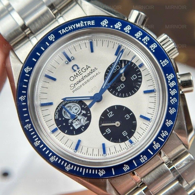 Dong-Ho-Omega-Speedmaster-Silver-Snoopy-50th-Anniversary-Che-Tac-Khoa-Moi-42mm-11-1024x1024.jpg