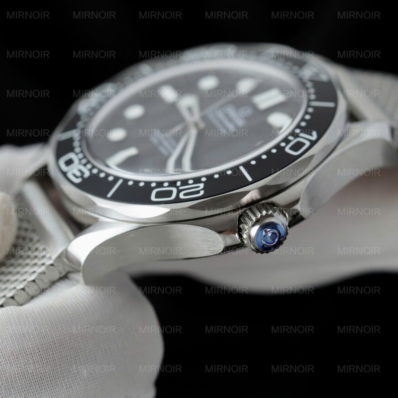 Dong-Ho-Omega-Seamaster-Diver-300M-Co-Axial-Master-Chronometer-Rep-11-Xuong-VS-42mm-1.jpg