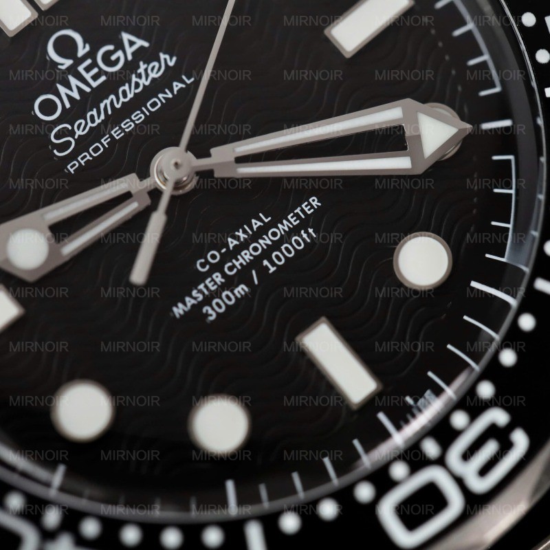Dong-Ho-Omega-Seamaster-Diver-300M-Co-Axial-Master-Chronometer-Rep-11-Xuong-VS-42mm-10.jpg