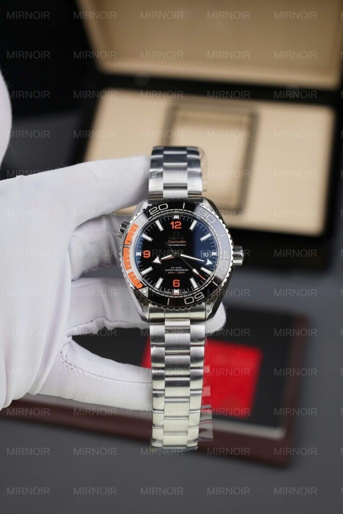 Dong-Ho-Omega-Seamaster-Planet-Ocean-Replica-11-Day-Kim-Loai-43-2-683x1024.jpg