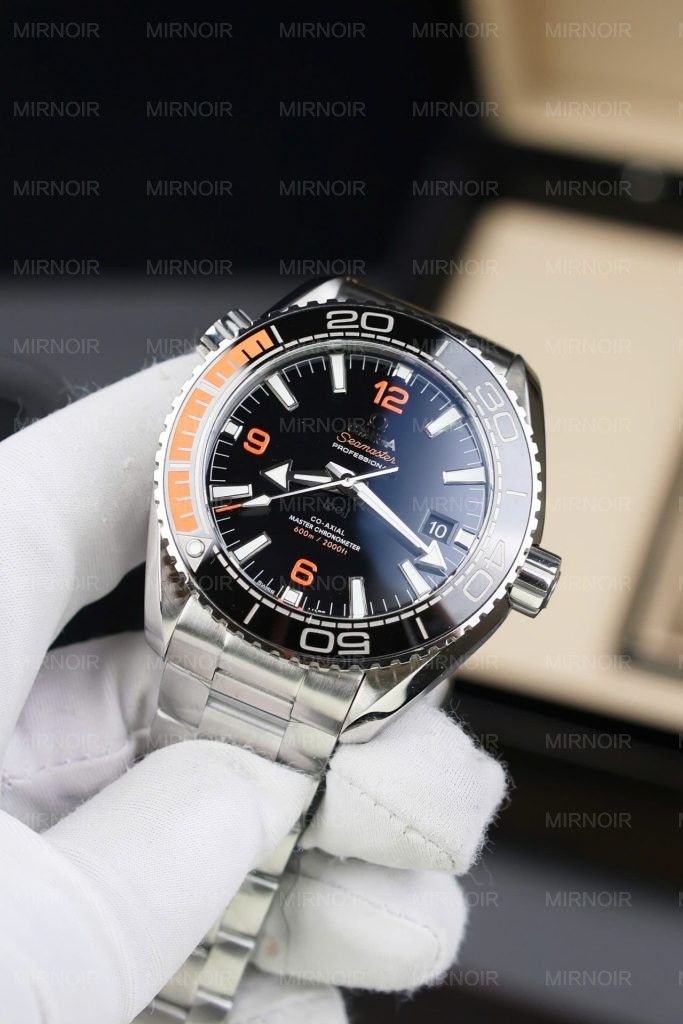 Dong-Ho-Omega-Seamaster-Planet-Ocean-Replica-11-Day-Kim-Loai-43-8-683x1024.jpg
