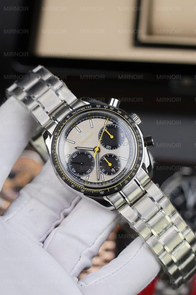 Dong-Ho-Omega-Speedmaster-Replica-Cao-Cap-Racing-Chronograph-Mat-Xam-40mm-6-683x1024.jpg