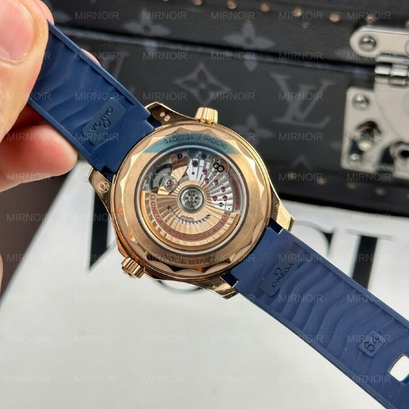 Dong-Ho-Omega-Seamaster-Diver-300M-Replica-Cao-Cap-Mau-Xanh-Duong-Xuong-VS-42mm-9-1024x1024.jpg