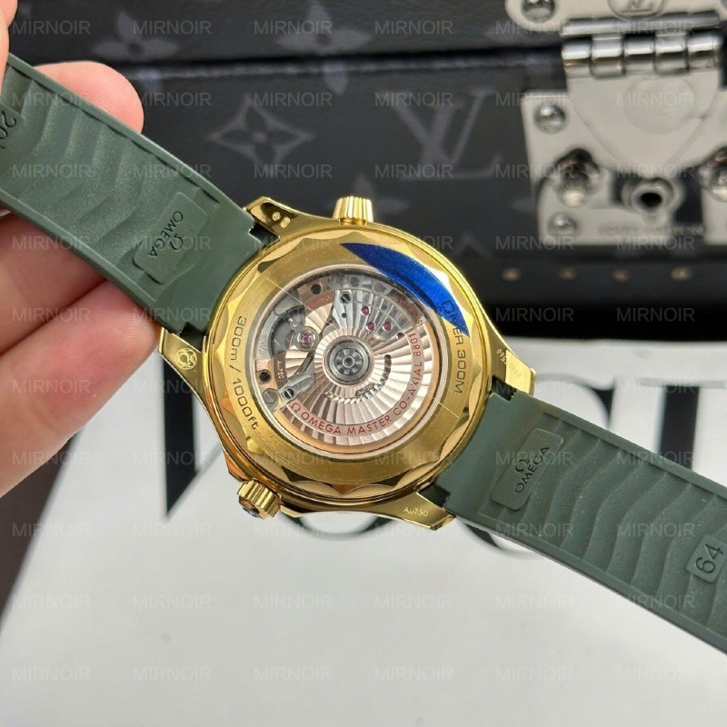 Dong-Ho-Omega-Seamaster-Diver-300M-Replica-Cao-Cap-Mau-Xanh-La-Cay-Xuong-VS-42mm-10-1024x1024.jpg