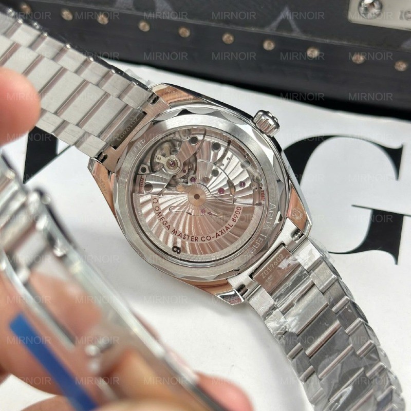 Dong-Ho-Omega-Seamaster-Co-Axial-Replica-11-Mat-Xanh-Blue-Nha-May-VS-41mm-1024x1024.jpg