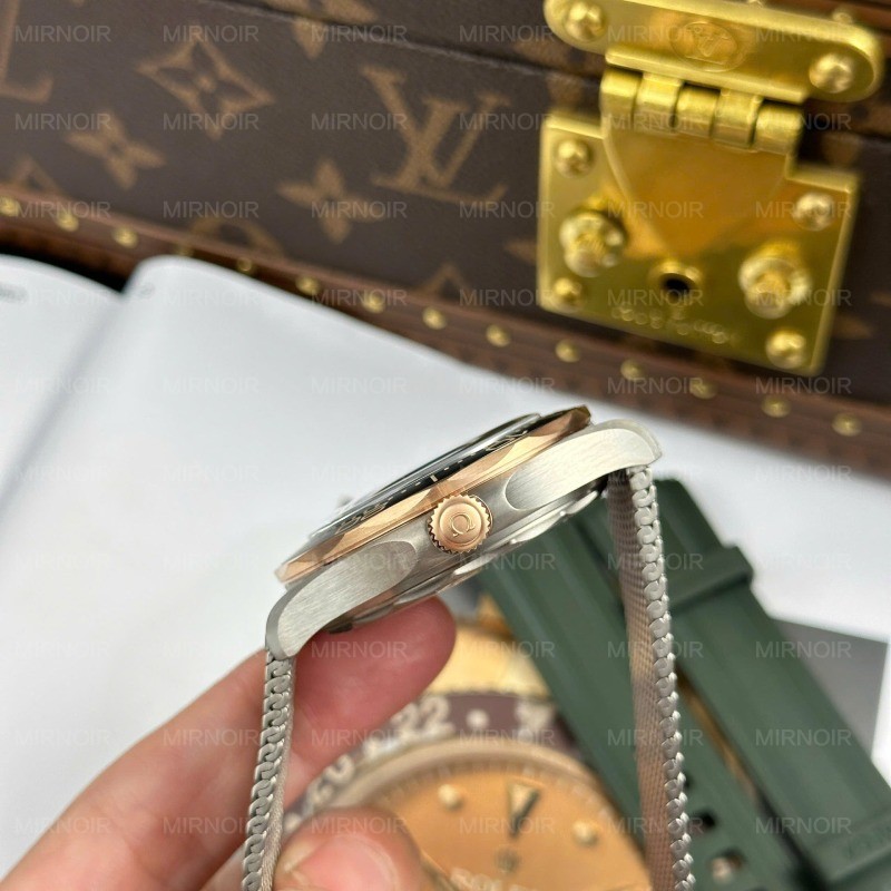 Dong-Ho-Omega-Seamaster-Driver-300-Replica-Mat-Xanh-Green-Full-Set-Nha-May-VS-42mm-12.jpg
