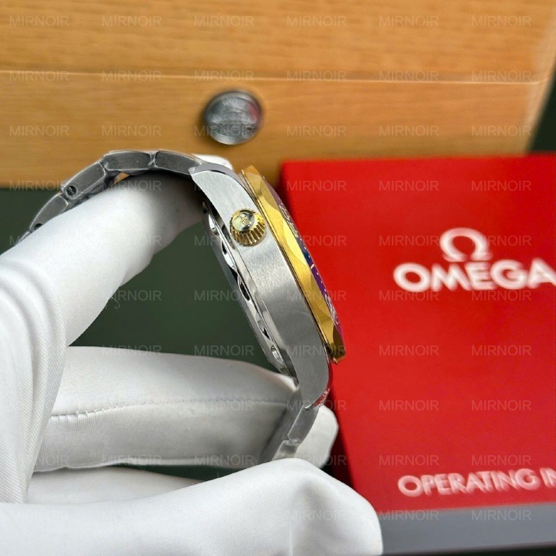 Dong-Ho-Omega-Rep-Cao-Cap-Seamaster-Diver-300M-Chronograph-Mat-Xanh-Blue-N1-44mm-3.jpg