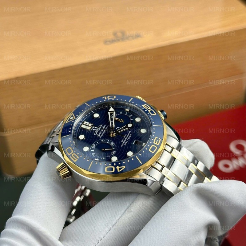 Dong-Ho-Omega-Rep-Cao-Cap-Seamaster-Diver-300M-Chronograph-Mat-Xanh-Blue-N1-44mm-5.jpg