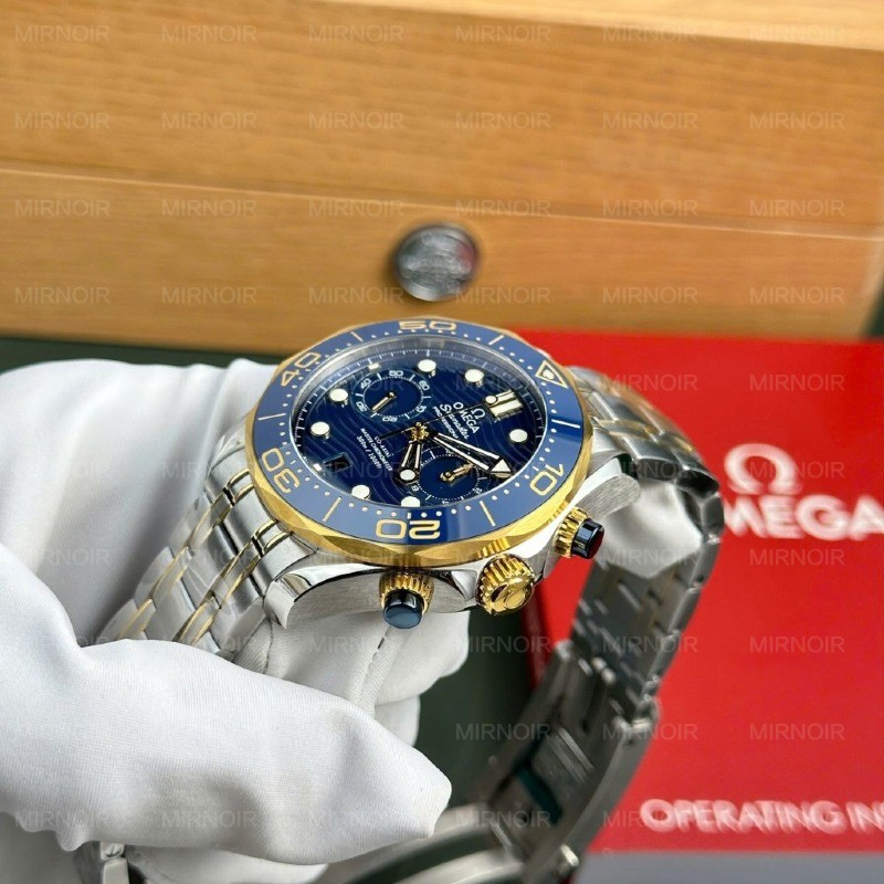 Dong-Ho-Omega-Rep-Cao-Cap-Seamaster-Diver-300M-Chronograph-Mat-Xanh-Blue-N1-44mm-6.jpg