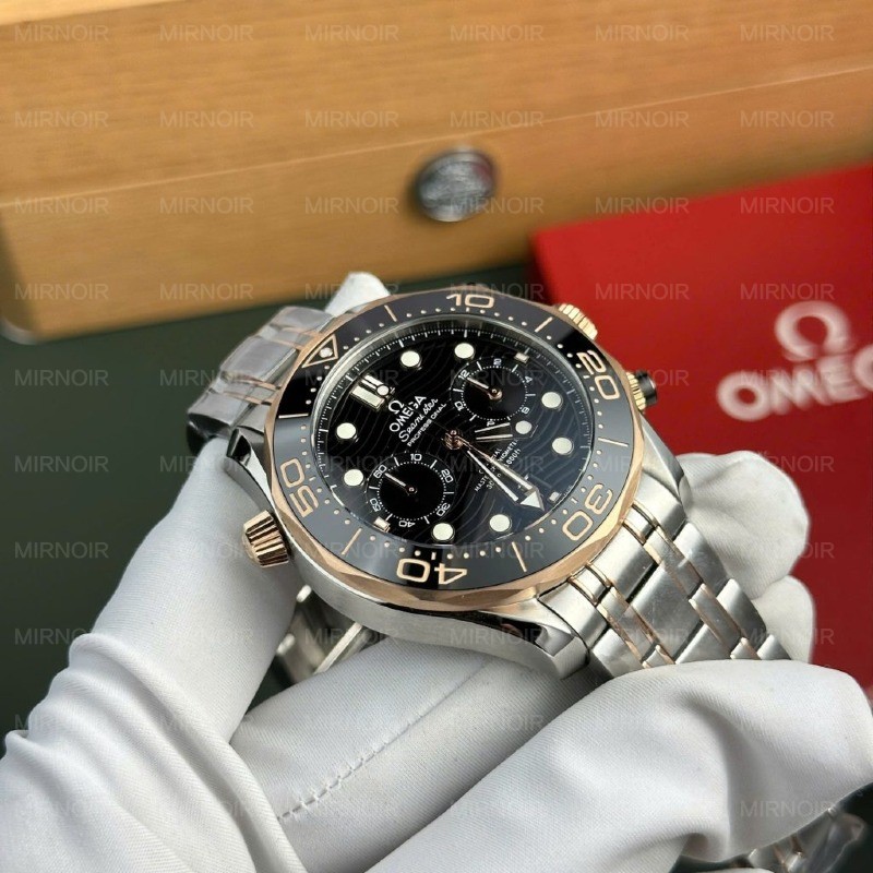 Dong-Ho-Omega-Rep-11-Seamaster-Diver-300M-Chronograph-Demi-Vang-Hong-Mat-Den-N1-44mm-6.jpg