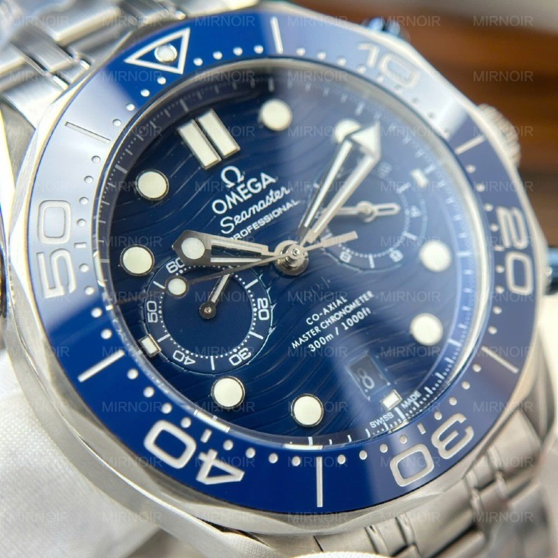 Dong-Ho-Omega-Replica-11-Seamaster-Diver-300M-Chronograph-Mat-Xanh-Blue-N1-Factory-44mm-4.jpg