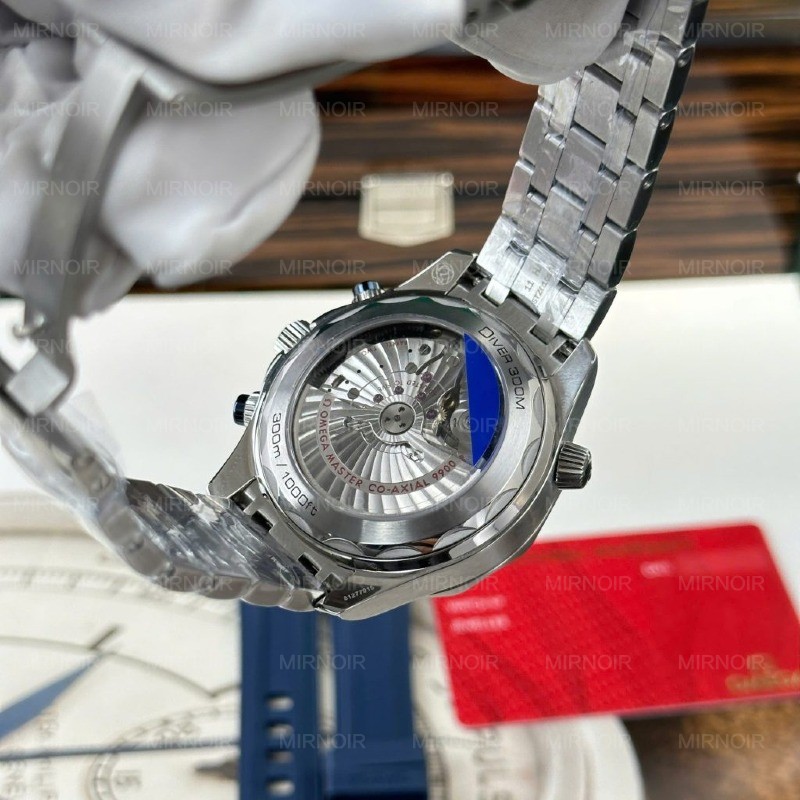 Dong-Ho-Omega-Seamaster-Diver-300M-Fake-11.jpg