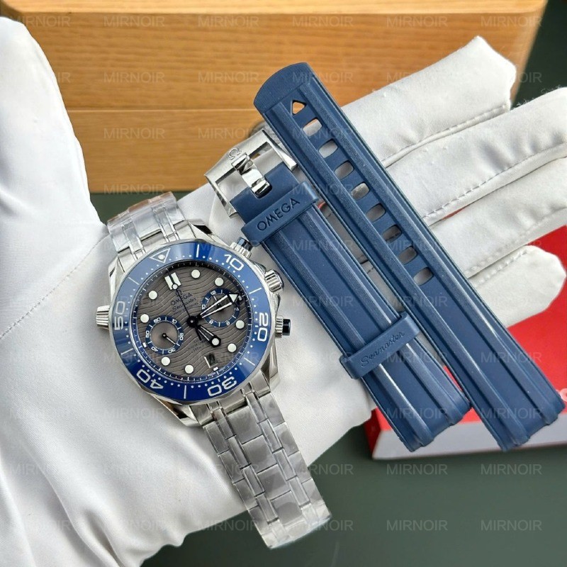 Dong-Ho-Omega-Che-Tac-Seamaster-Diver-300M-Chronograph-Mat-Xam-Nha-May-N1-44mm-1.jpg