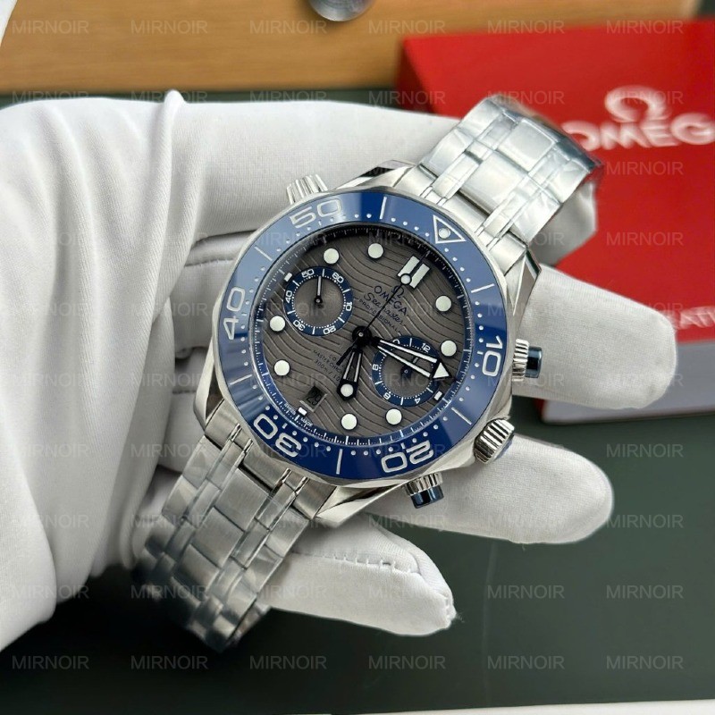 Dong-Ho-Omega-Che-Tac-Seamaster-Diver-300M-Chronograph-Mat-Xam-Nha-May-N1-44mm-3.jpg