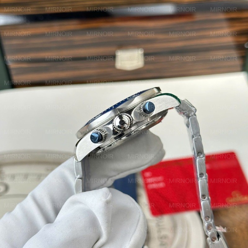 Dong-Ho-Omega-Replica-11-Seamaster-Diver-300M-Chronograph.jpg