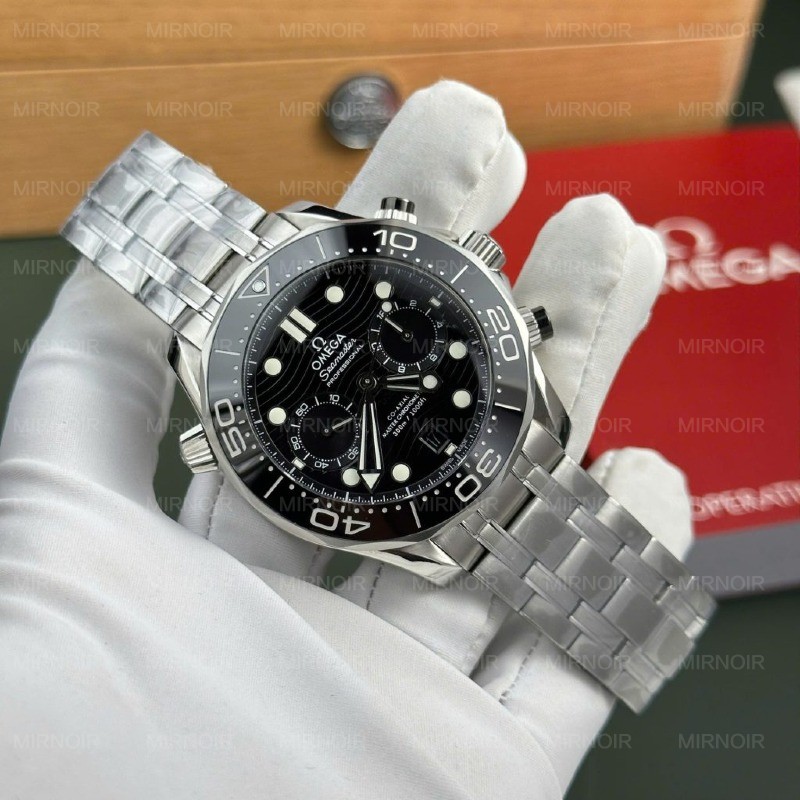 Dong-Ho-Omega-Replica-11-Seamaster-Diver-300M-Chronograph-Mat-Den-Nha-May-N1-44mm-7.jpg