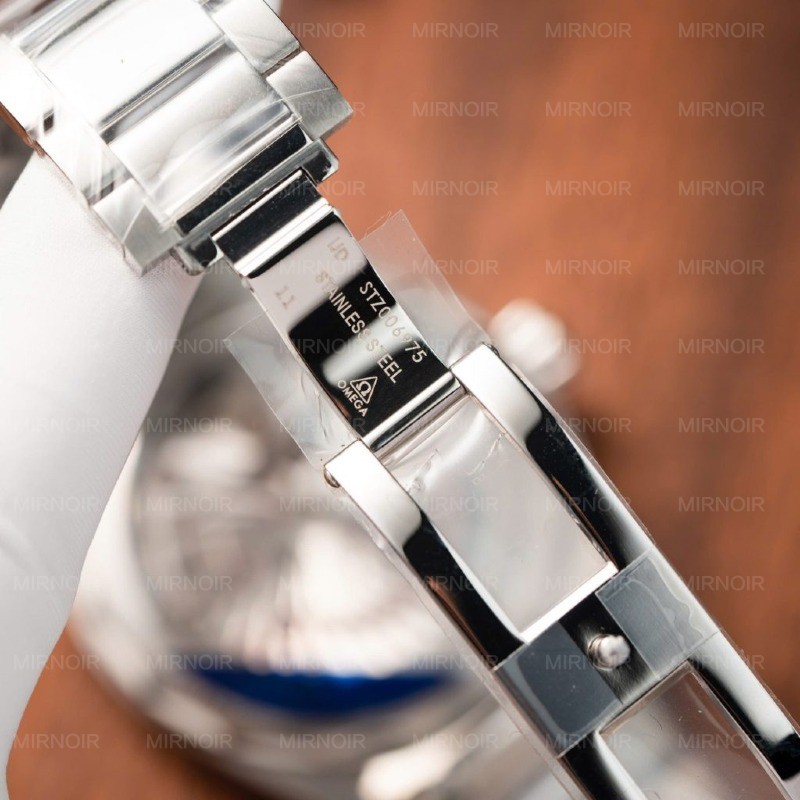 Dong-Ho-Replica-11-Omega-Seamaster-Aqua-Terra-Mat-Den-Nha-May-VS-41mm-10-1024x1024.jpg