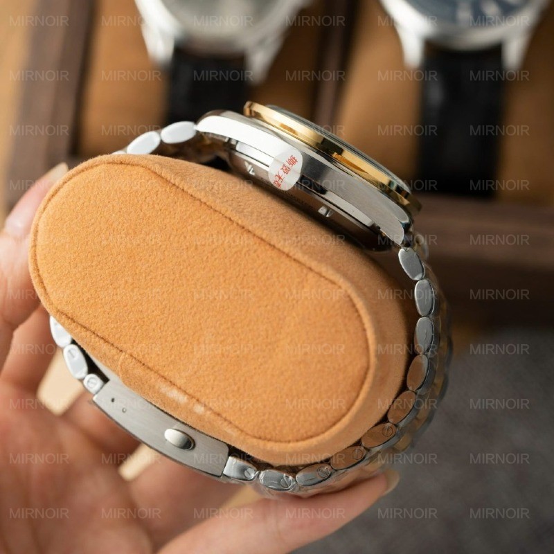 Dong-Ho-Omega-SpeedMaster-MoonWatch-Chronogarph-Demi-Gold-Rep-11-Cao-Cap-42mm-1-1024x1024.jpg
