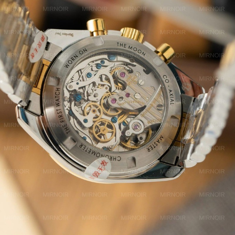 Dong-Ho-Omega-SpeedMaster-MoonWatch-Chronogarph-Demi-Gold-Rep-11-Cao-Cap-42mm-8-1024x1024.jpg