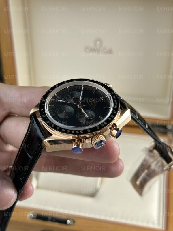 Dong-Ho-Omega-SpeedMaster-MoonWatch-Che-Tac-Mat-Den-Nha-May-RM-44mm-7.jpg