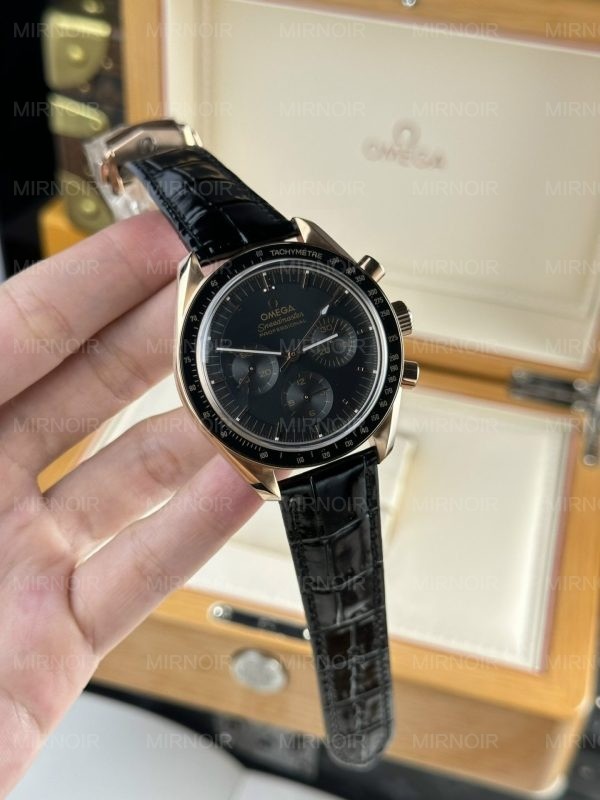 Dong-Ho-Omega-SpeedMaster-MoonWatch-Che-Tac-Mat-Den-Nha-May-RM-44mm-9.jpg