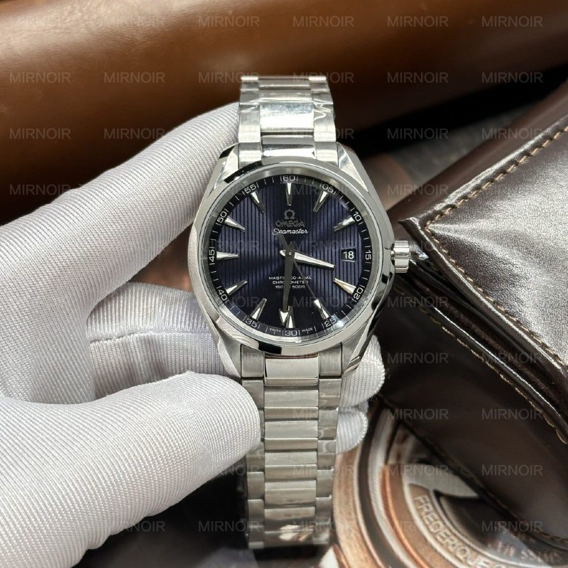 Dong-Ho-Omega-Seamaster-Replica-11-Mat-Xanh-Soc-VSF-6-1024x1024.jpg
