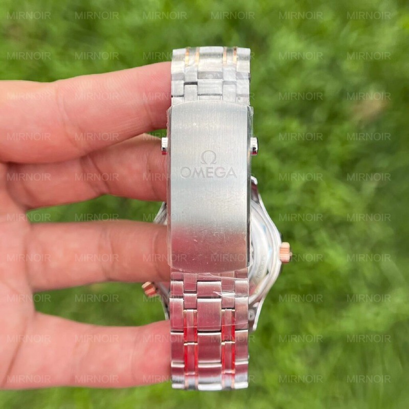 Dong-Ho-Omega-Seamaster-Replica-11-Demi-Rose-Nam-42mm-8-1024x1024.jpg