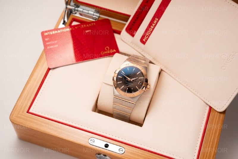 Dong-Ho-Omega-Constellation-Mat-Nau-Rep-11-May-Thuy-Sy-VS-Factory-38mm-4-1024x683.jpg
