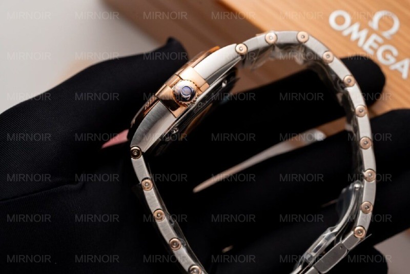 Dong-Ho-Omega-Constellation-Mat-Nau-Rep-11-May-Thuy-Sy-VS-Factory-38mm-6-1024x683.jpg