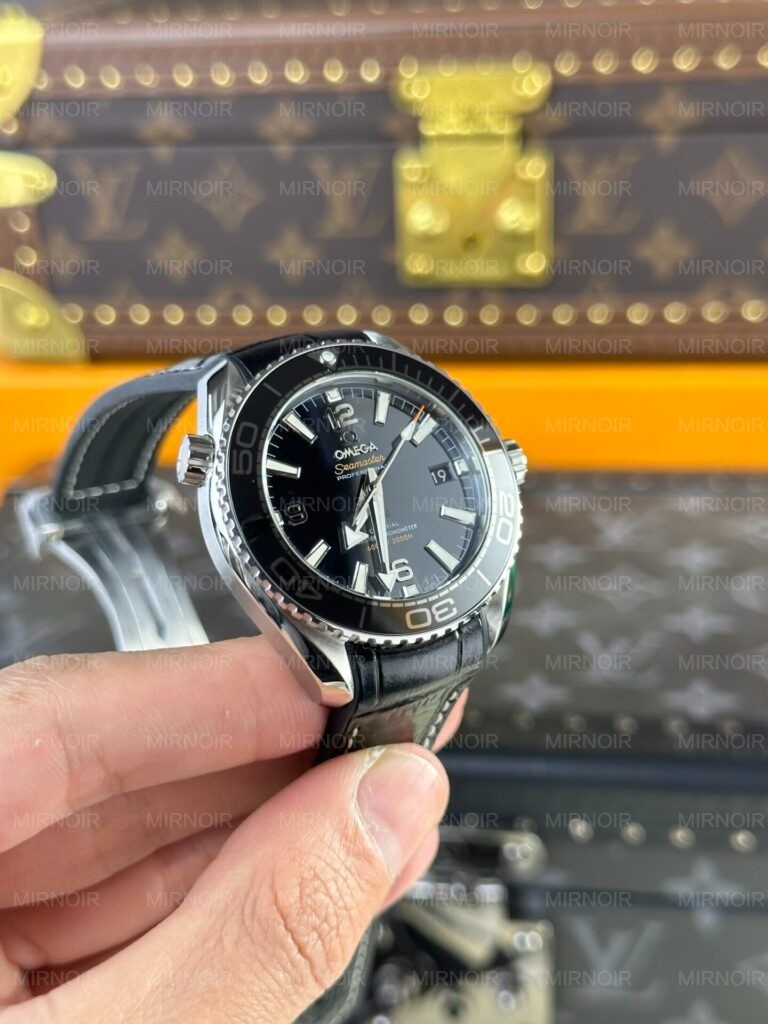 Dong-Ho-Omega-Seamaster-Planet-Ocean-Replica-11-Nha-May-VS-2-768x1024.jpg