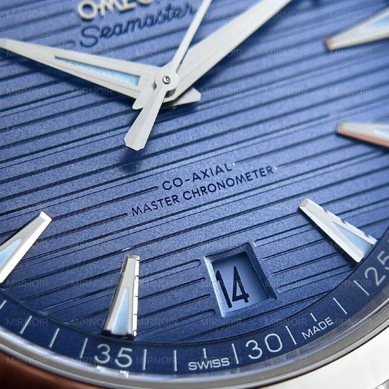 Dong-Ho-Omega-Seamaster-Replica-Cao-Cap-Ice-Blue-Dial-Nha-May-VS-41mm-4-1024x1024.jpg