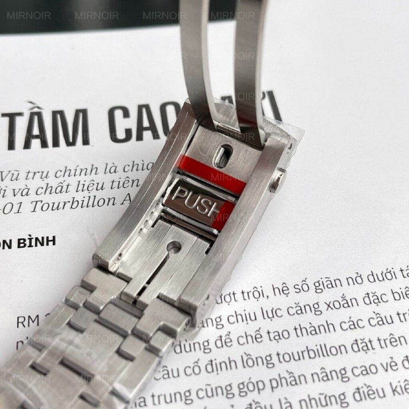 Dong-Ho-Omega-Seamaster-James-Bond-007-Nha-May-VS-42mm-4-1024x1024.jpg