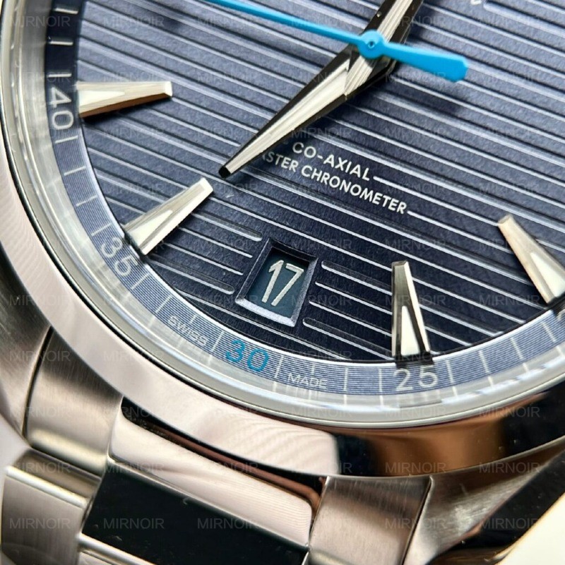 Dong-Ho-Omega-Seamaster-Aqua-Terra-Che-Tac-Mat-Xanh-VSF-41mm-5.jpg