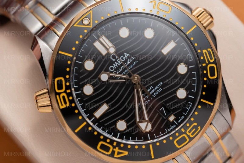Dong-Ho-Omega-Seamaster-Replica-11-VS-Factory-Demi-Gold-1-1024x683.jpg