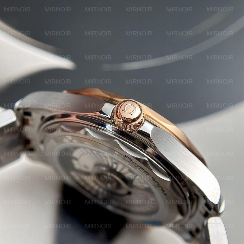 Dong-Ho-Omega-Seamaster-Demi-Vang-Hong-Mat-Xanh-Duong-VSF-42mm-7-1024x1024.jpg