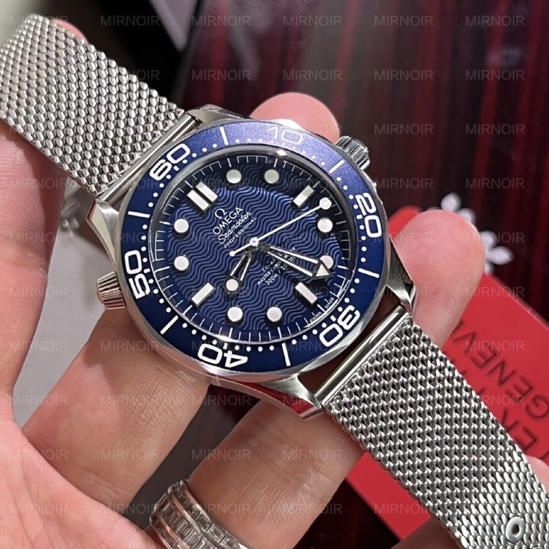 Dong-Ho-Omega-Replica-11-Seamaster-James-Bond-Nha-May-VS-42mm-1-1024x1024.jpg