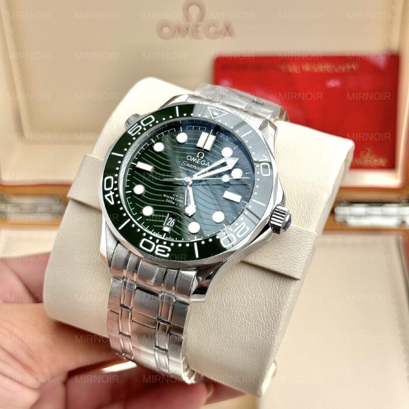 Dong-Ho-Omega-Che-Tac-Seamaster-Diver-300M-Mau-Xanh-La-Cay-VS-Factory-42mm-7-1024x1024.jpg