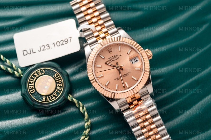 Dong-Ho-Rolex-DateJust-Boc-Vang-Hong-Rep-11-Mat-Ca-Hoi-GMF-31mm-2-1024x682.jpg