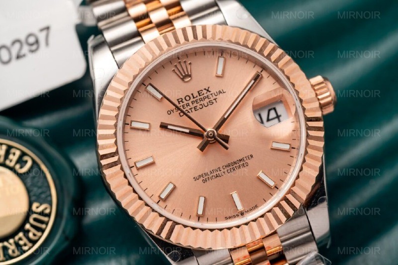 Dong-Ho-Rolex-DateJust-Boc-Vang-Hong-Rep-11-Mat-Ca-Hoi-GMF-31mm-7-1024x682.jpg