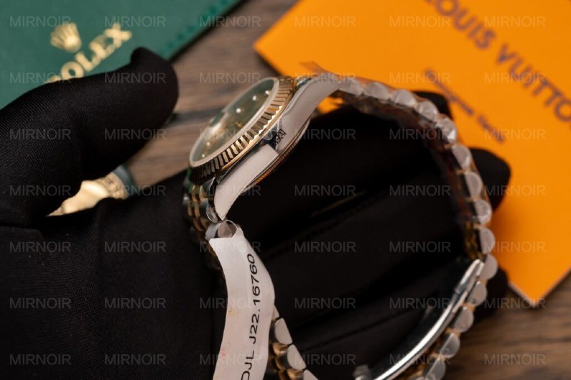 Dong-Ho-Nu-Rolex-DateJust-Replica-11-Boc-Vang-That-18K-GMF-31mm-7-1024x682.jpg