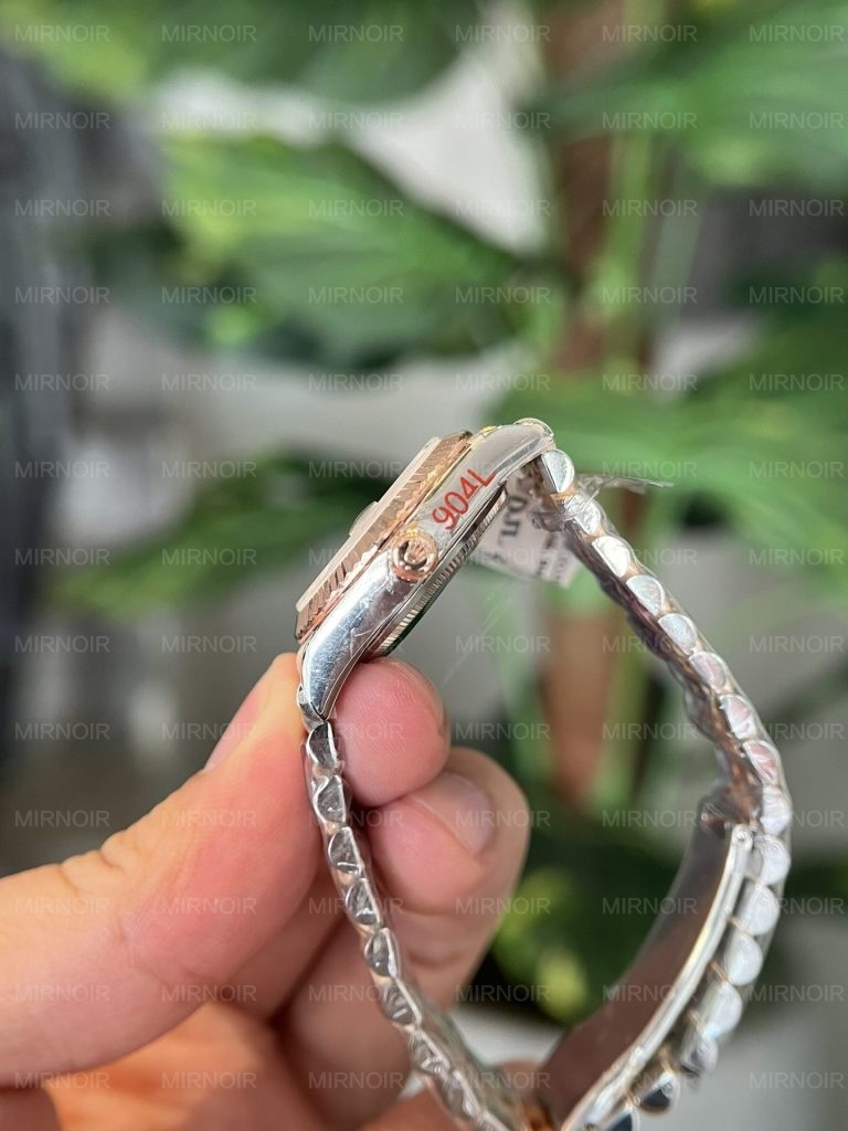 Dong-Ho-Rolex-DateJust-Nu-Boc-Vang-Day-Demi-Nha-May-GM-Tot-Nhat-8-768x1024.jpg