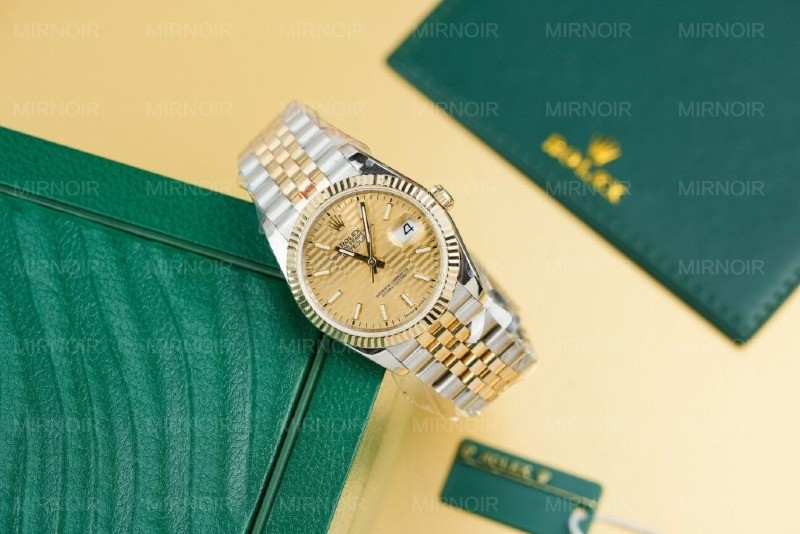 Dong-Ho-Rolex-Che-Tac-DateJust-126233-Mat-Nep-Gap-Boc-Vang-GM-Factory-36mm-1-1024x683.jpg