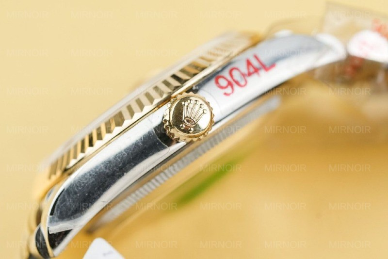 Dong-Ho-Rolex-Che-Tac-DateJust-126233-Mat-Nep-Gap-Boc-Vang-GM-Factory-36mm-4-1024x683.jpg