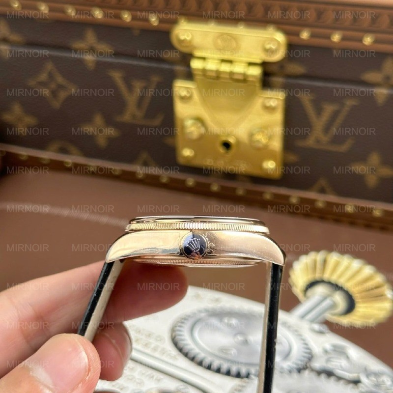 Dong-Ho-Rolex-Cellini-Moonphase-50535-Replica-11-Ma-Vang-Hong-Day-Da-Den-Xuong-KZ-39mm-5-1024x1024.jpg