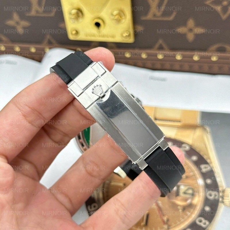 Dong-Ho-Rolex-Cosmograph-Daytona-126519LN-Replica-11-Mat-Den-Coc-So-Dinh-Da-Xuong-Clean-40mm-2-1024x1024.jpg