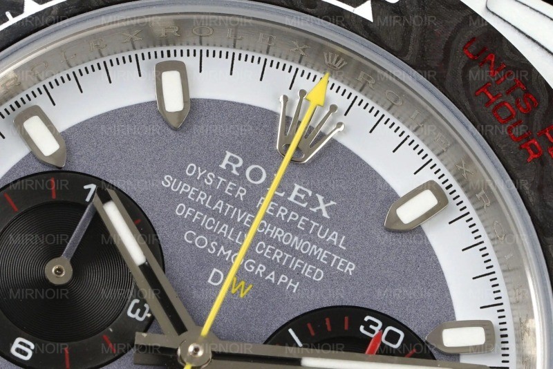 Dong-Ho-Rolex-Daytona-Diw-Carbo-Alpine-Replica-Cao-Cap-Nhat-40mm-4.jpg