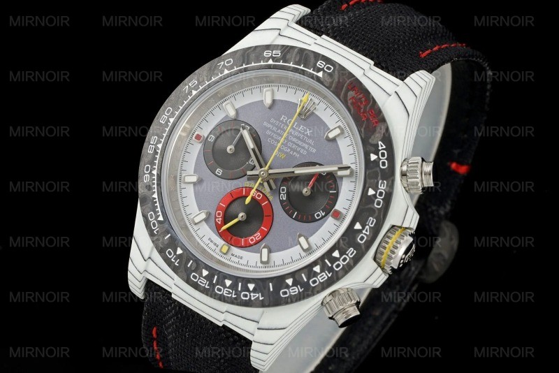 Dong-Ho-Rolex-Daytona-Diw-Carbo-Alpine-Replica-Cao-Cap-Nhat-40mm-8.jpg